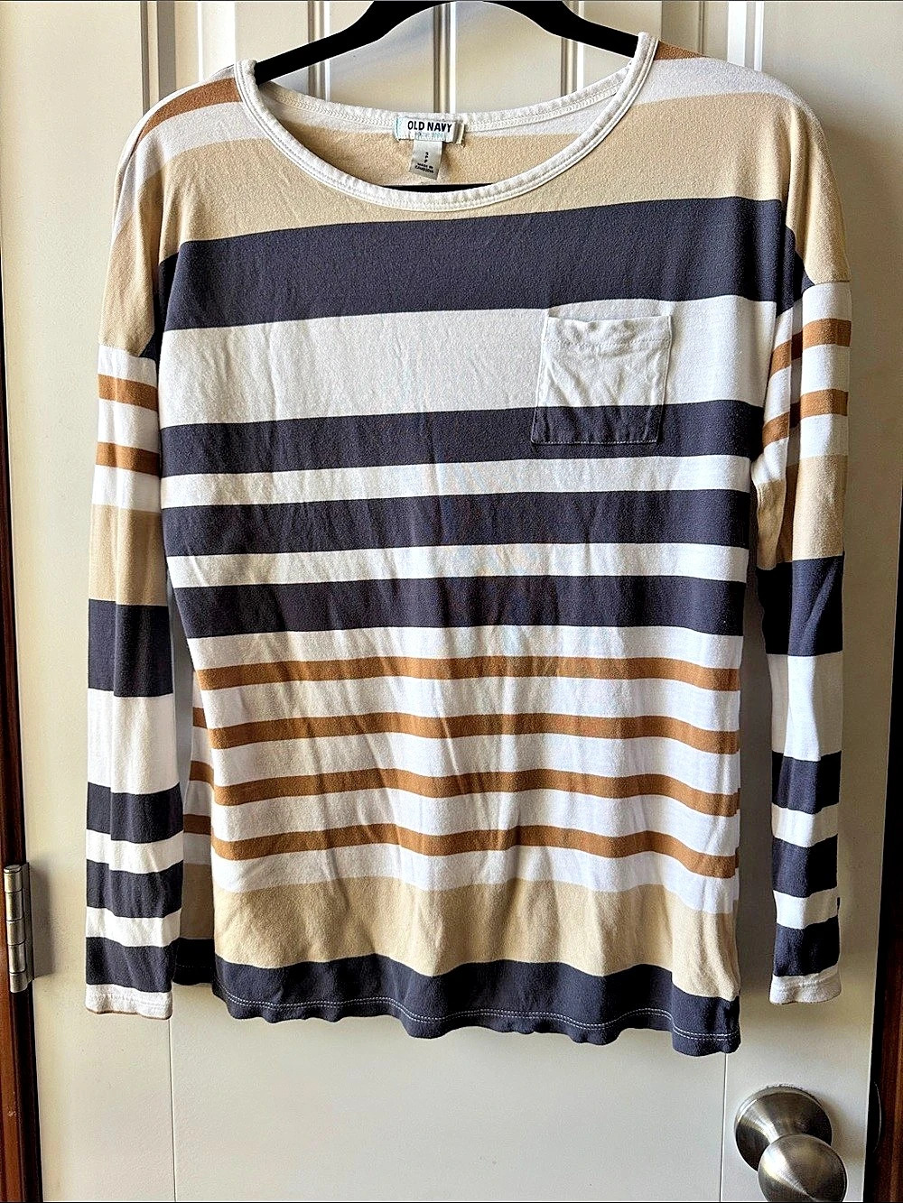 Old Navy Striped Long Sleeve Tee in Black & White Size Small
